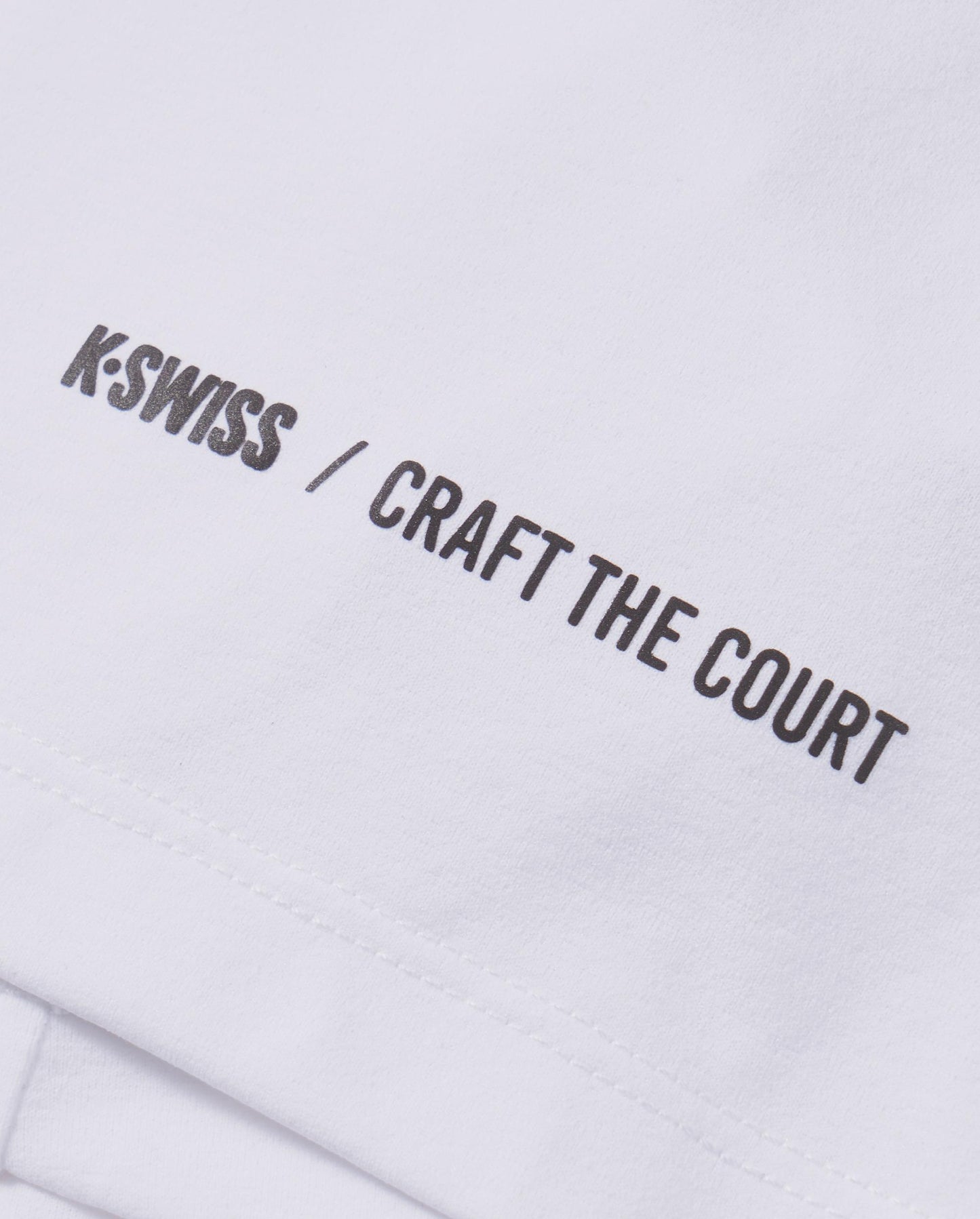 1011568-101 | T-SHIRT 'CRAFT THE COURT' QUICK-DRY UPF50+ | WHITE